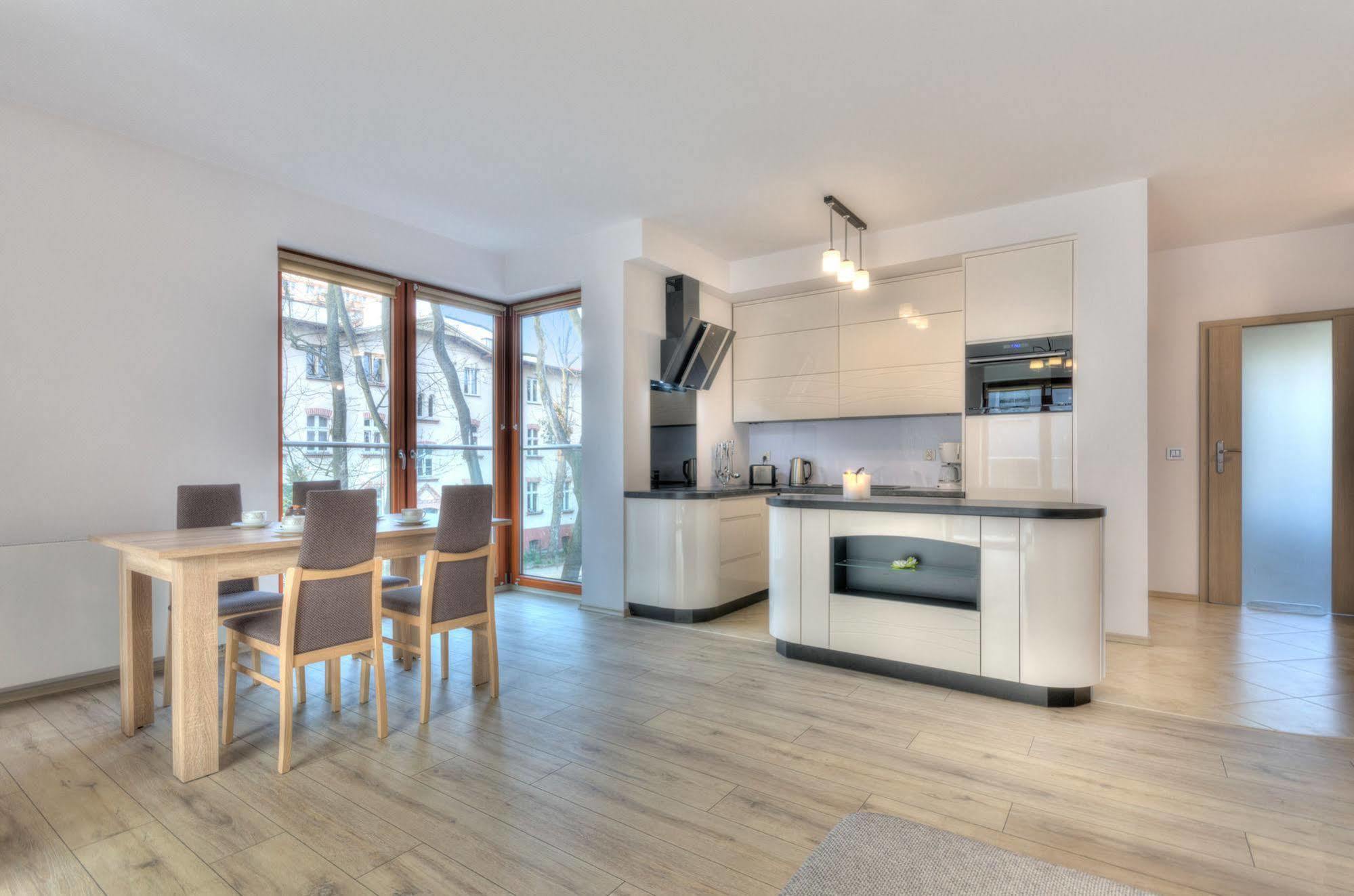 Dom & House - Apartments Sopot Kamienny Potok Exterior photo
